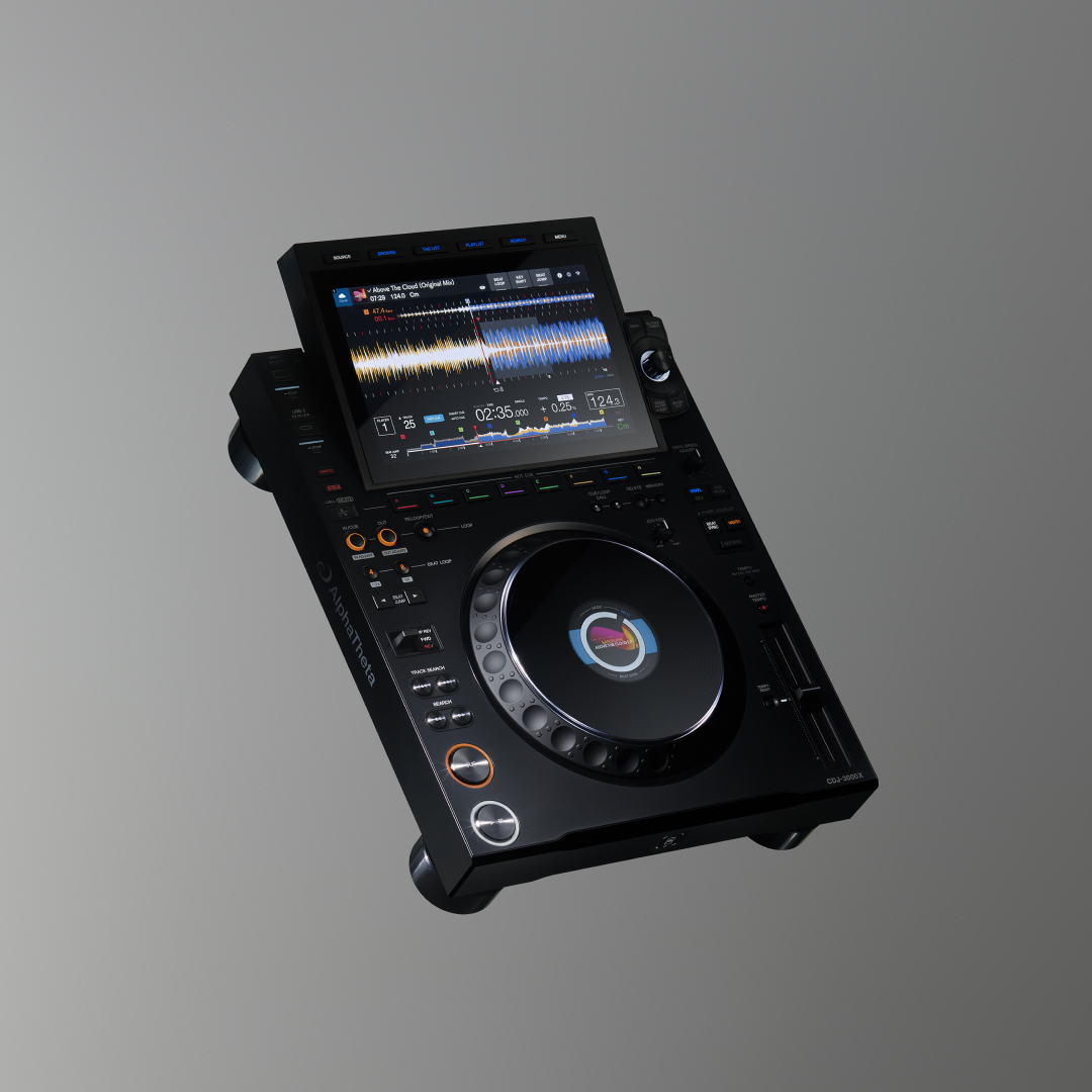 2_CDJ-3000X_ProductShot_FB_1080x1080
